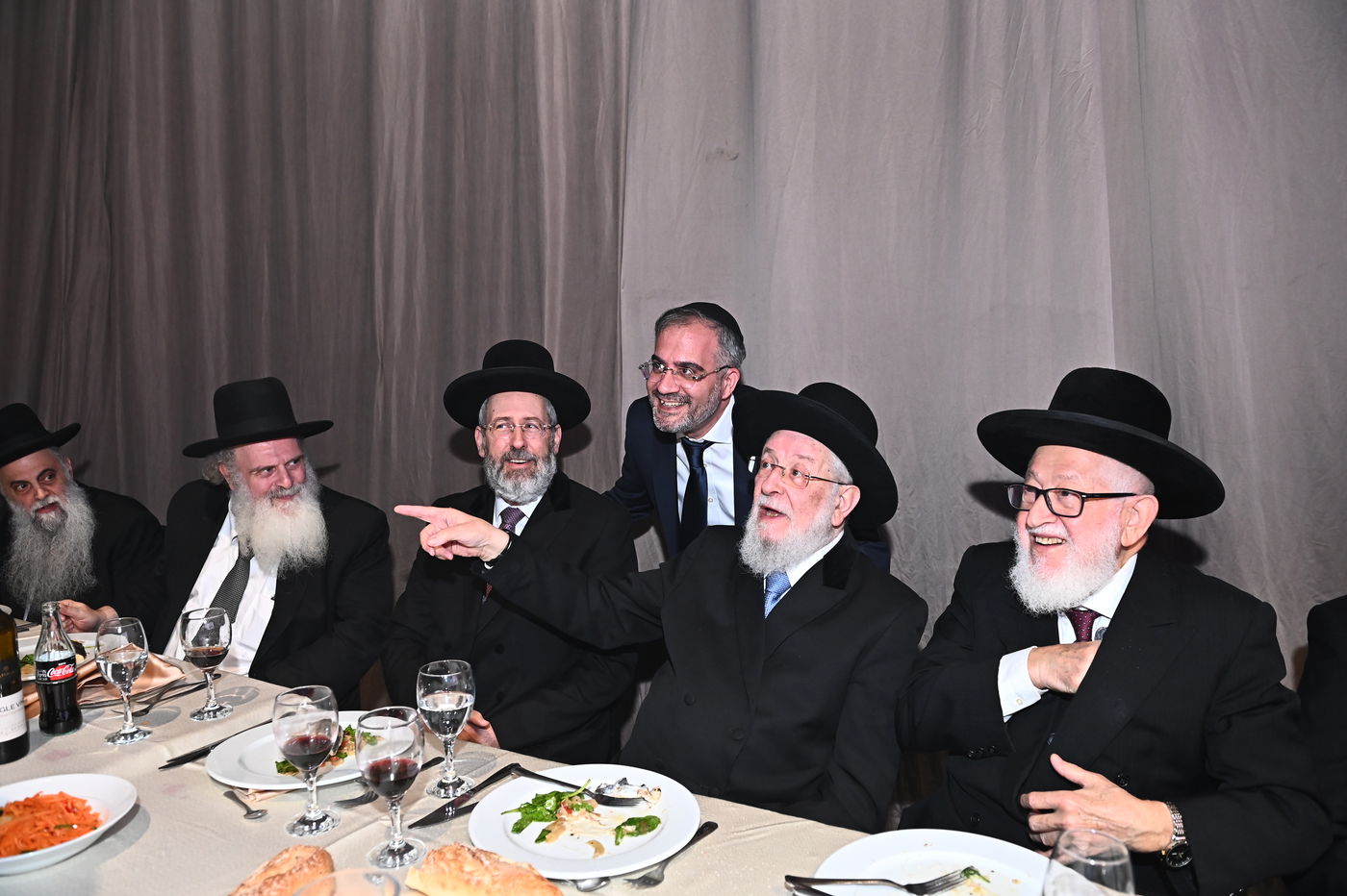 שמחת החתונה בבית משפחות זר ובן שמעון