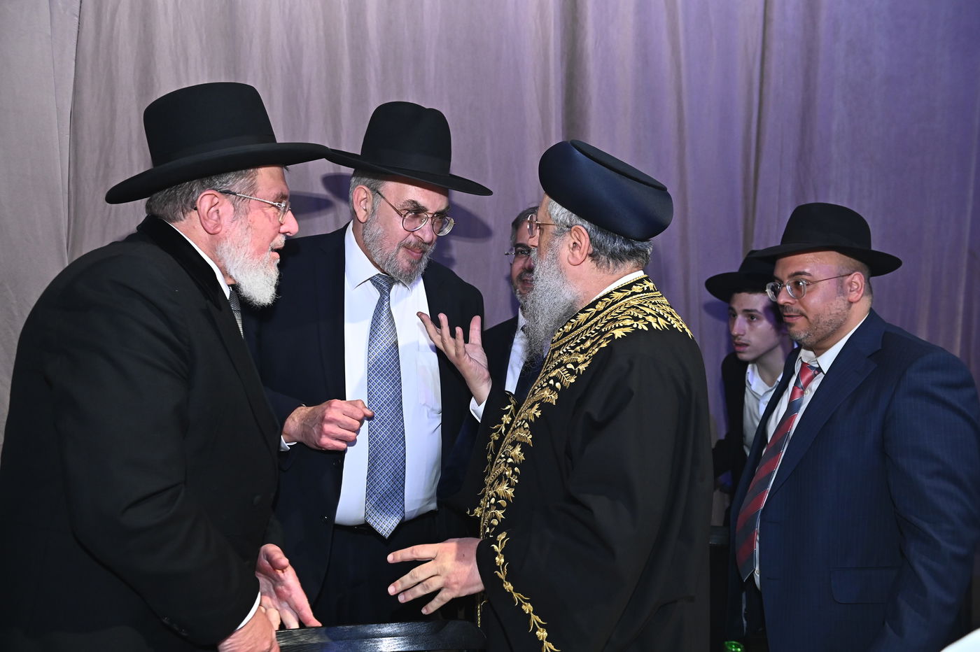 שמחת החתונה בבית משפחות זר ובן שמעון