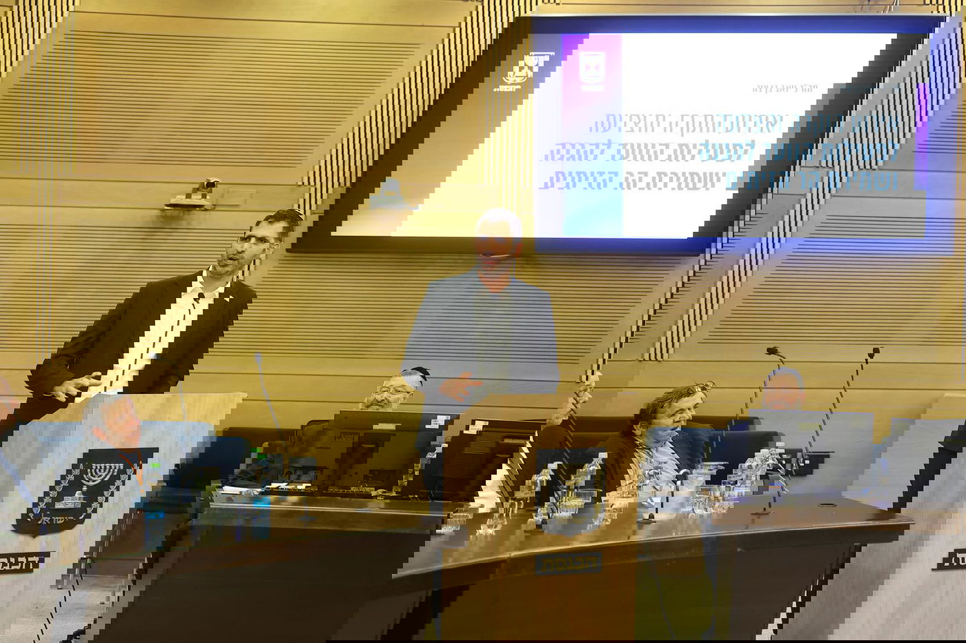 אירועי הוקרה למשלחת חברי הוועד להגנת הר הזיתים שהגיעה לישראל