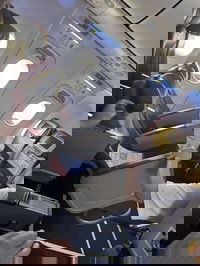 שורת המושבים שנפלה