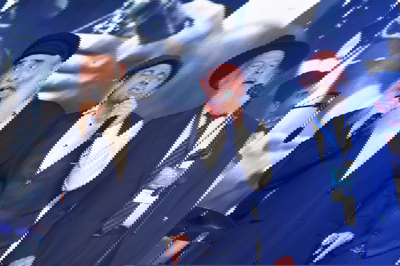 באי הכנס בבניני האומה