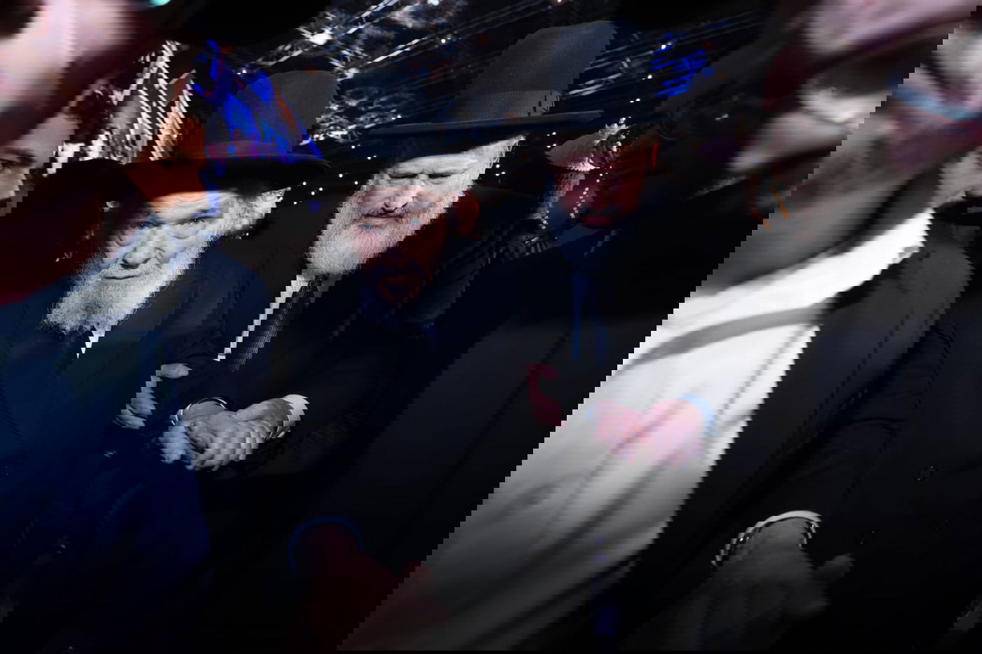 באי הכנס בבניני האומה