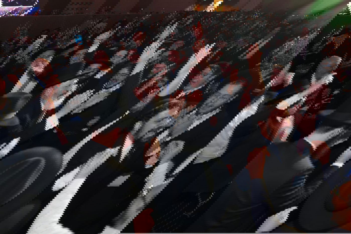 באי הכנס בבניני האומה