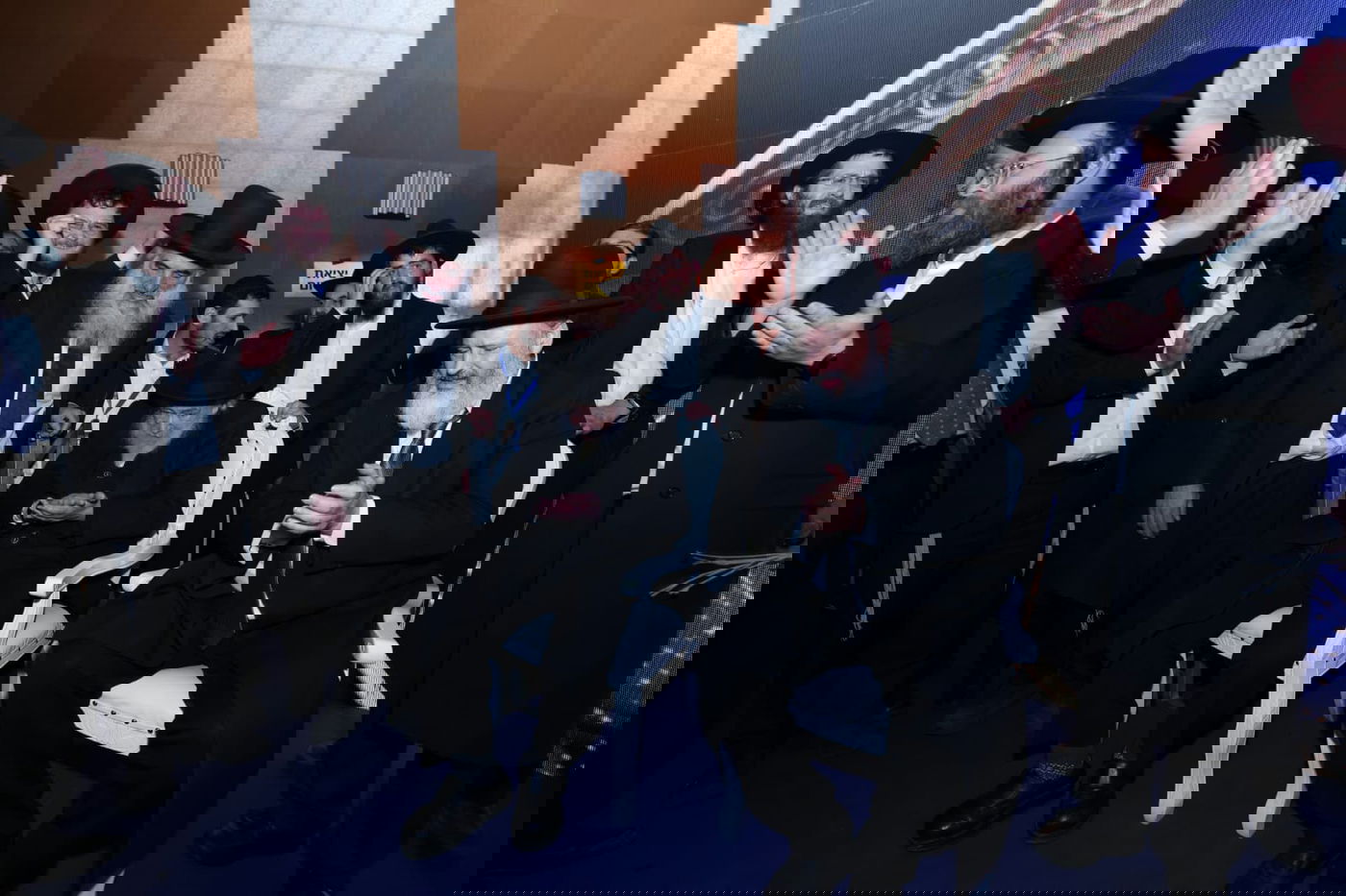 באי הכנס בבניני האומה