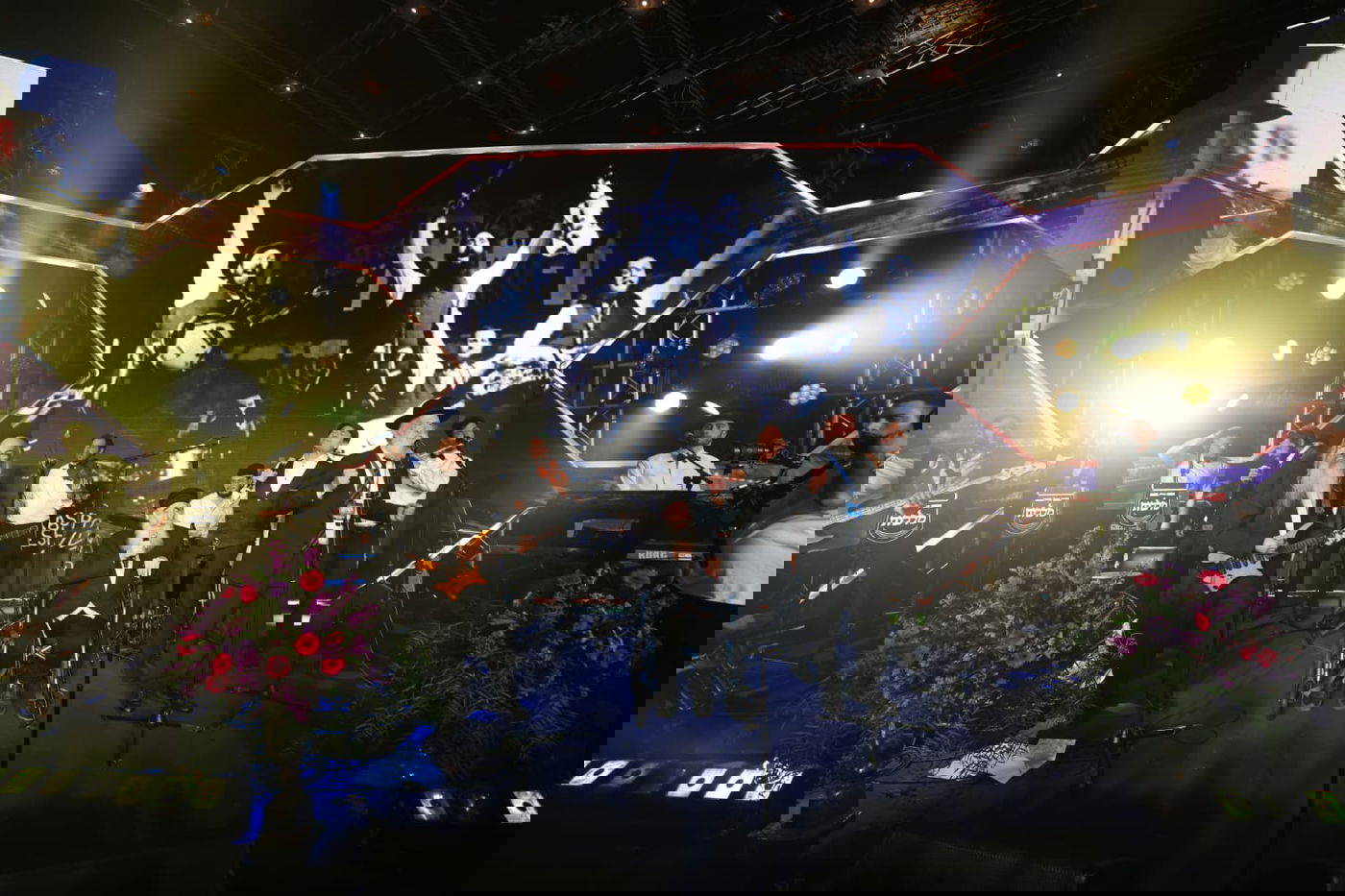 באי הכנס בבניני האומה