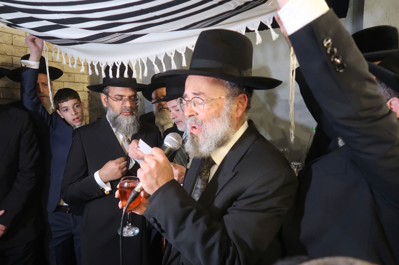 שמחת נישואי נכד הגאון רבי משה מאיה