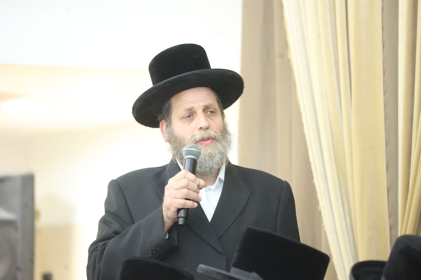 מעמד אדירי התורה בסערט ויזניץ