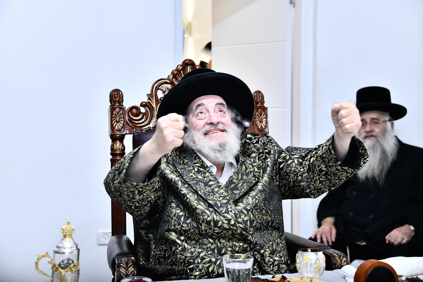 האדמו"ר מויז'ניץ בסעודת הודאה ז' אדר