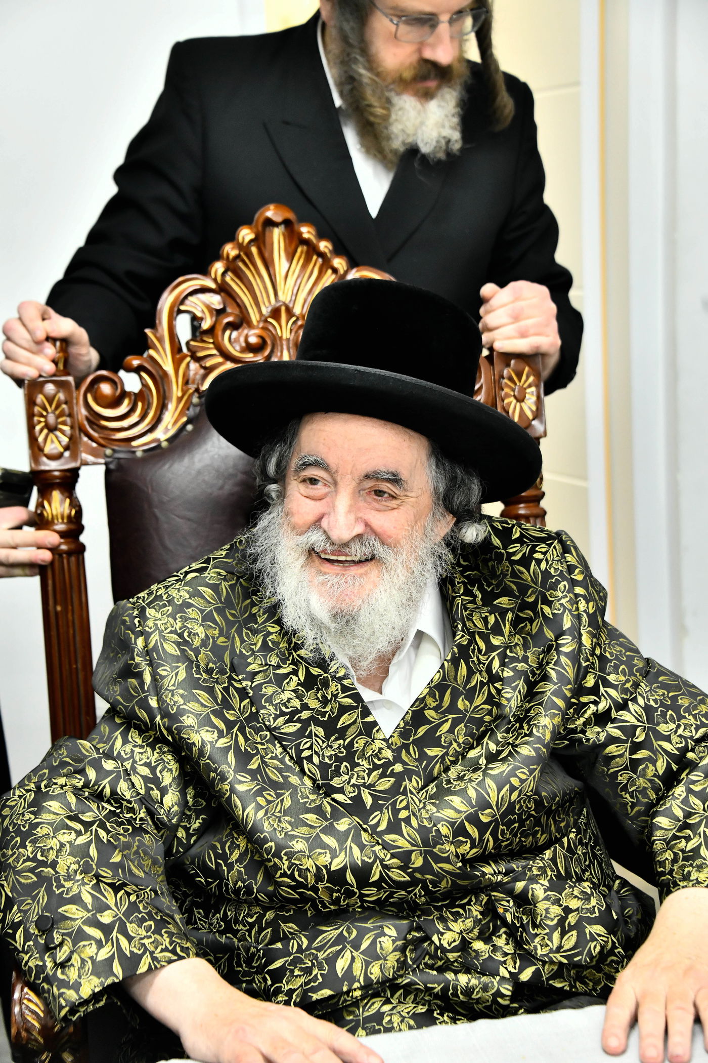 האדמו"ר מויז'ניץ בסעודת הודאה ז' אדר