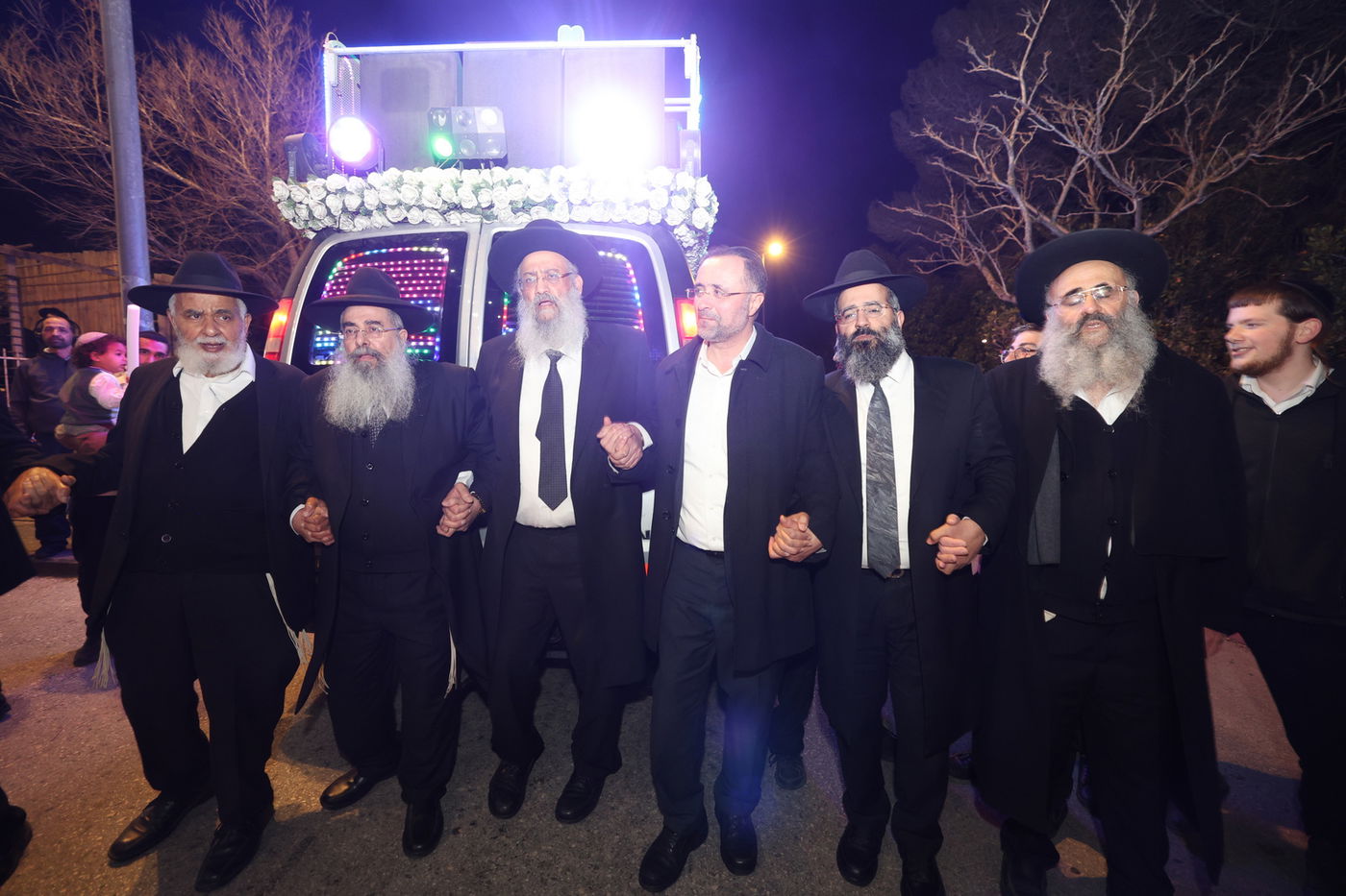 הכנסת ספר התורה בביתר