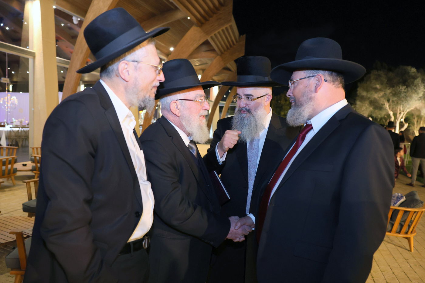 חתונת בנו של הרב אליהו אילוז