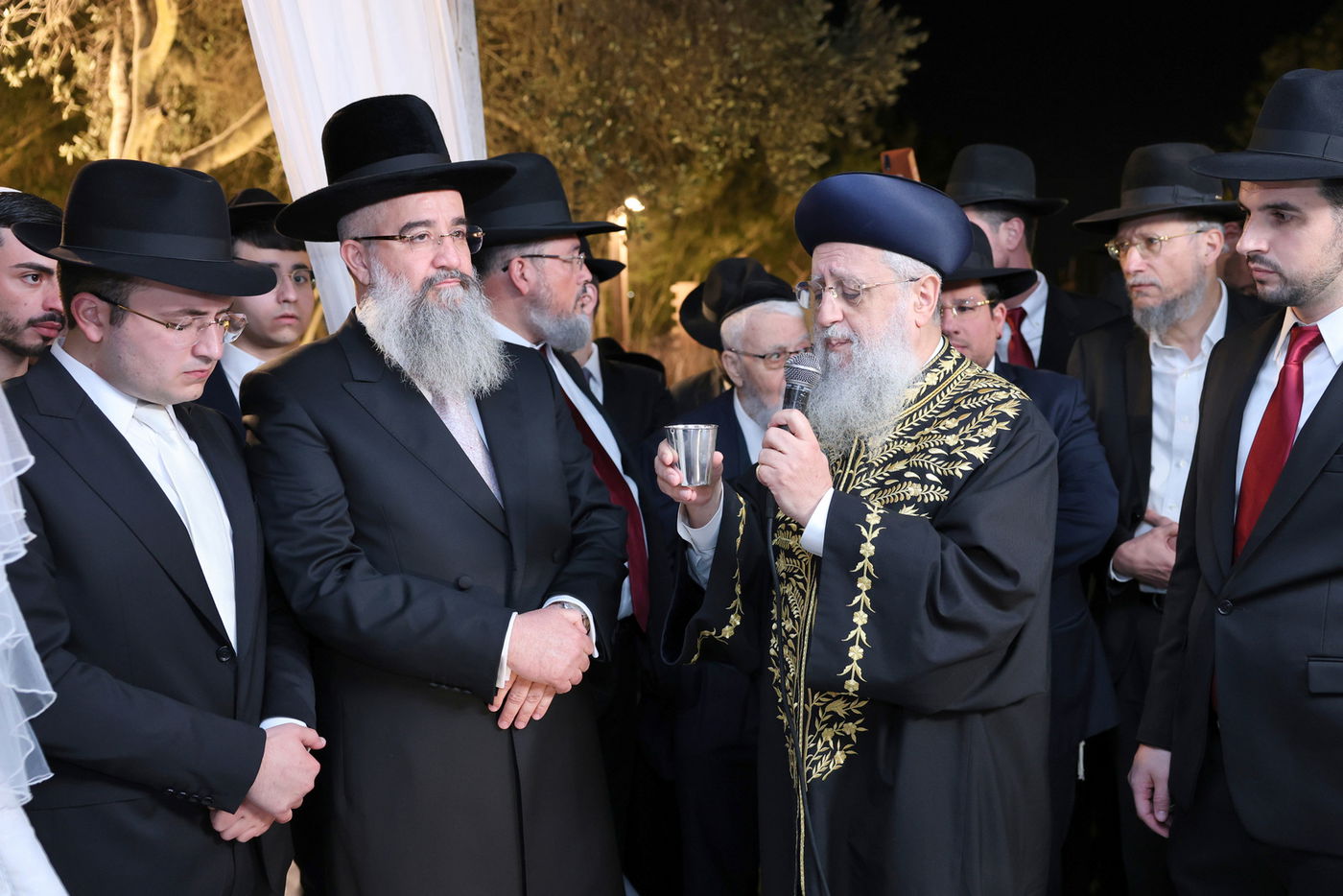 חתונת בנו של הרב אליהו אילוז