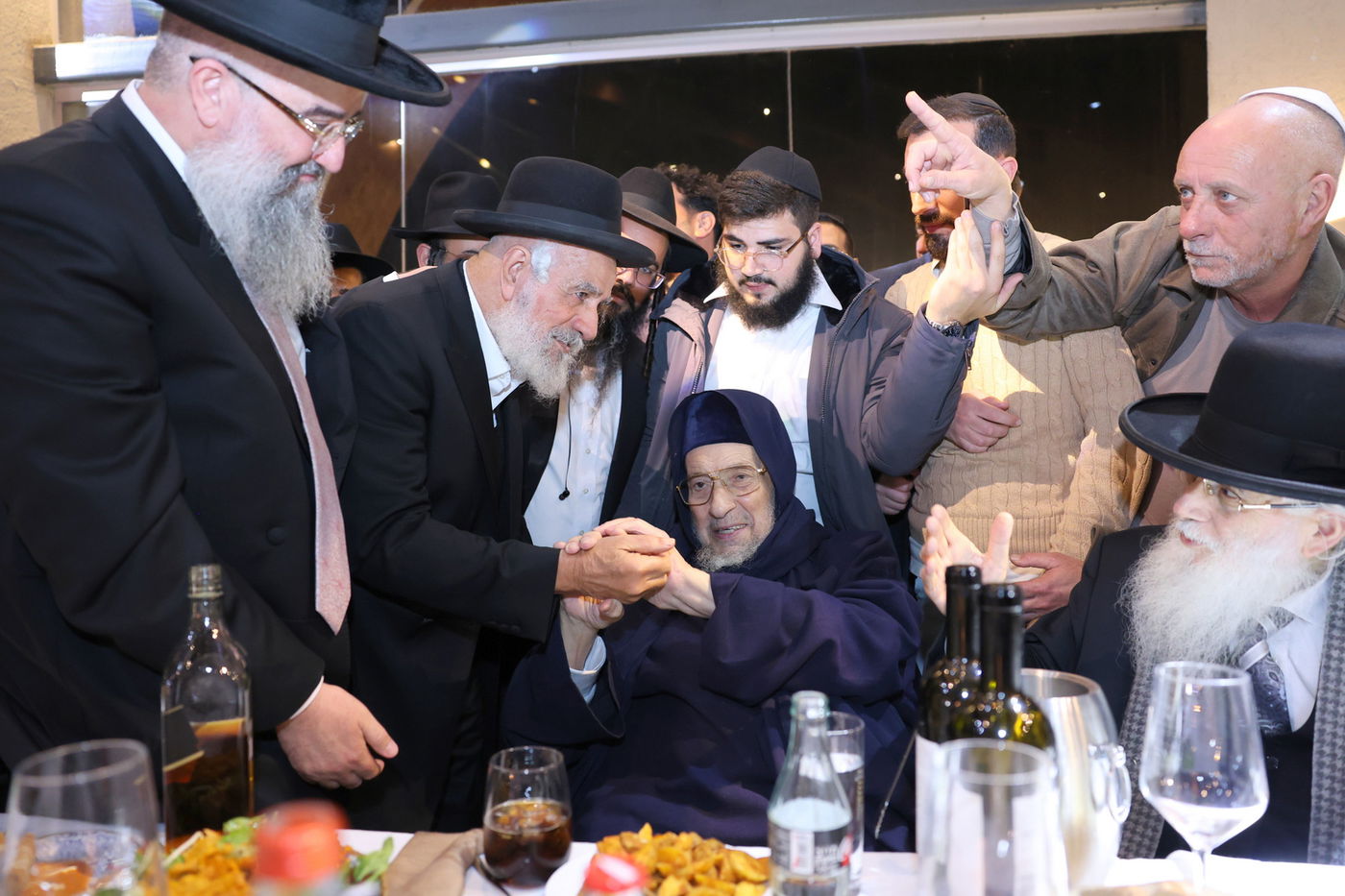 חתונת בנו של הרב אליהו אילוז