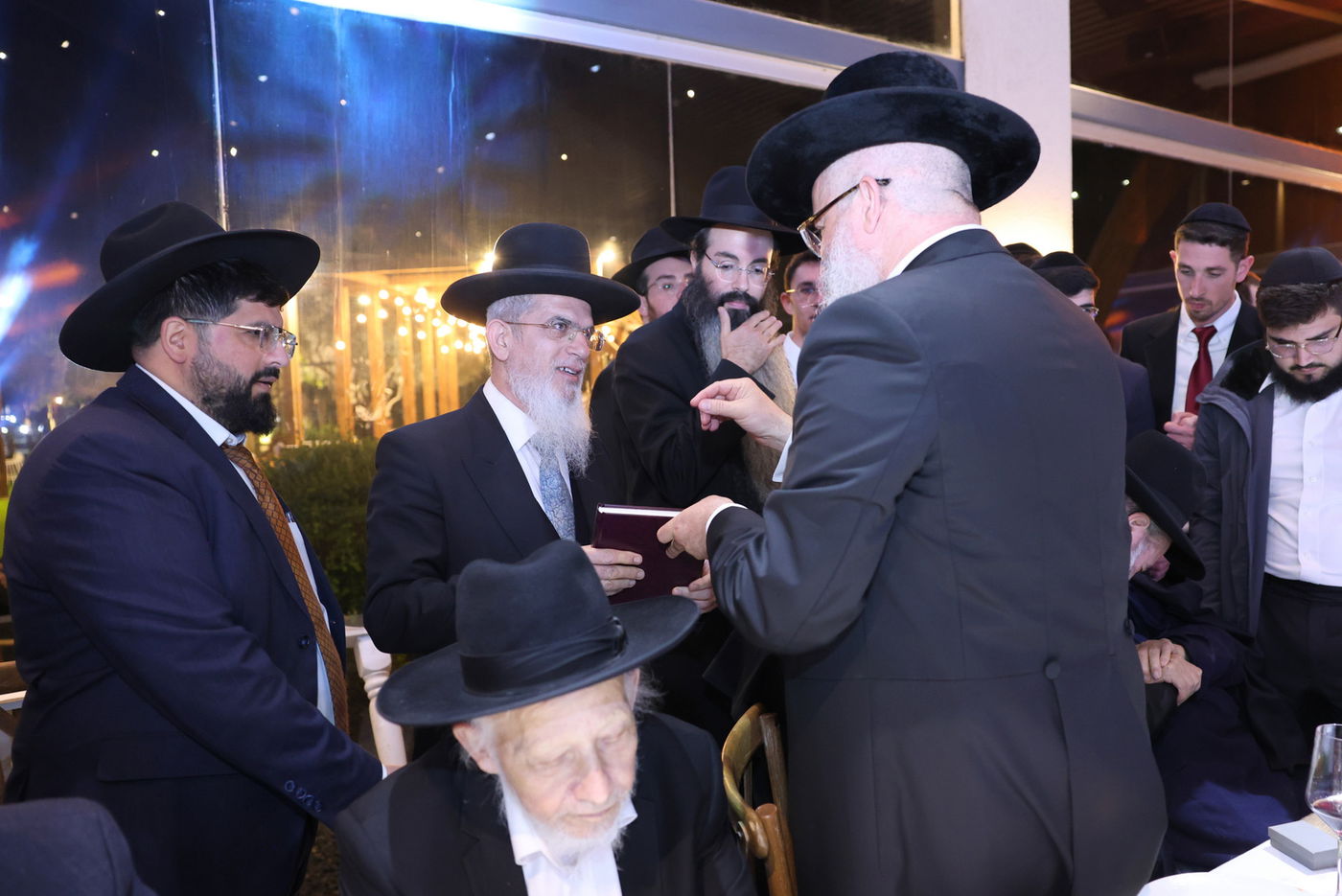 חתונת בנו של הרב אליהו אילוז