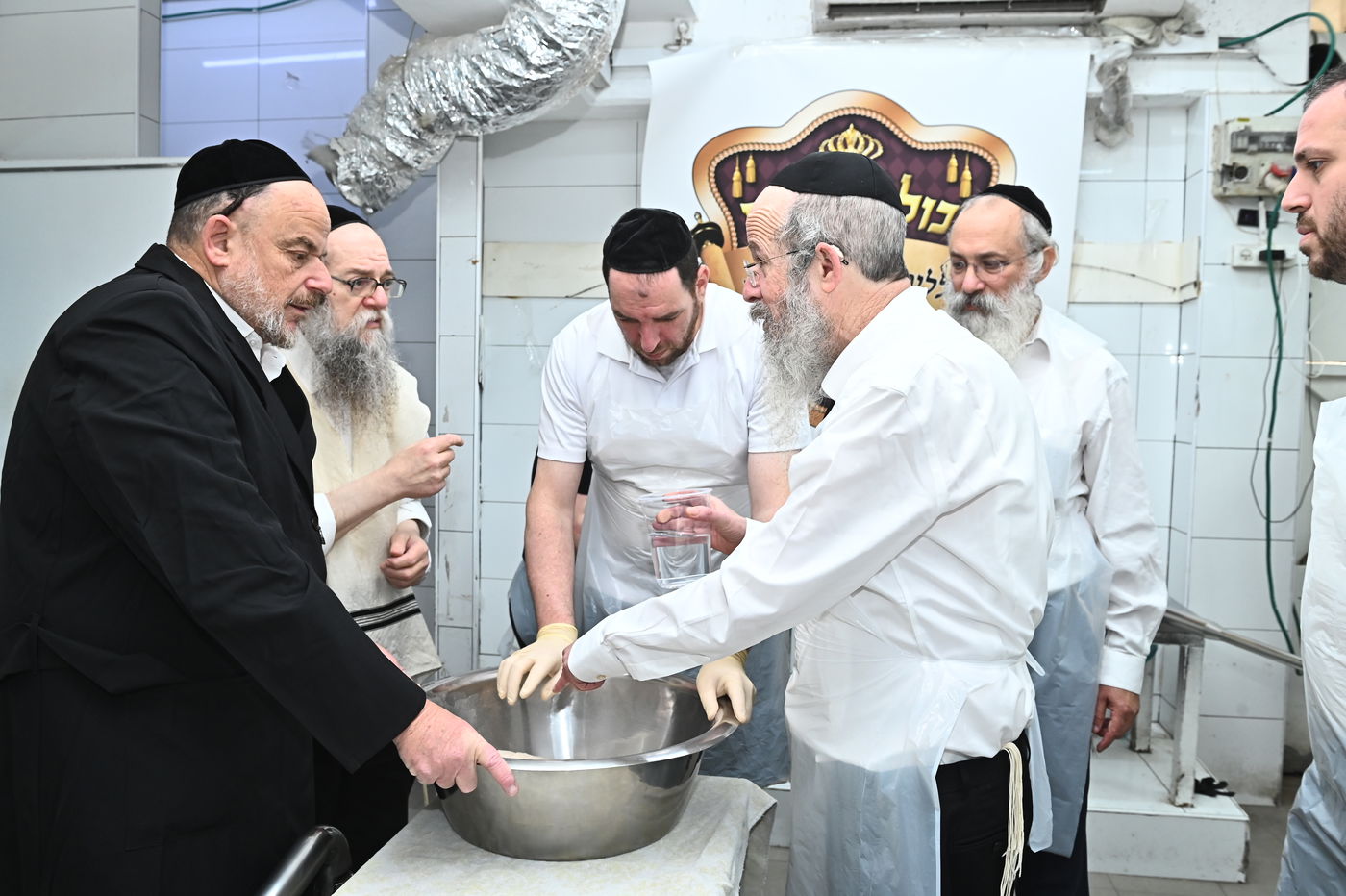 הגרח"פ ברמן באפיית מצות