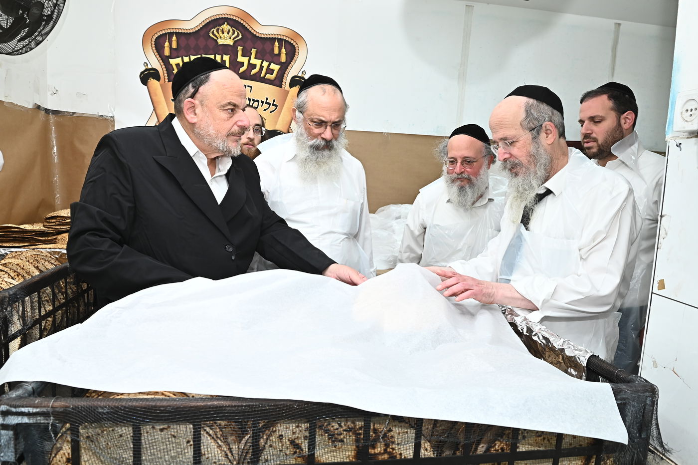 הגרח"פ ברמן באפיית מצות