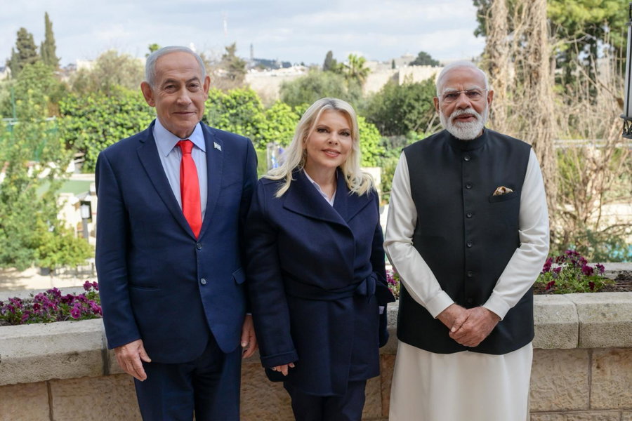התמונה מהמרפסת הצופה על חומות ירושלים