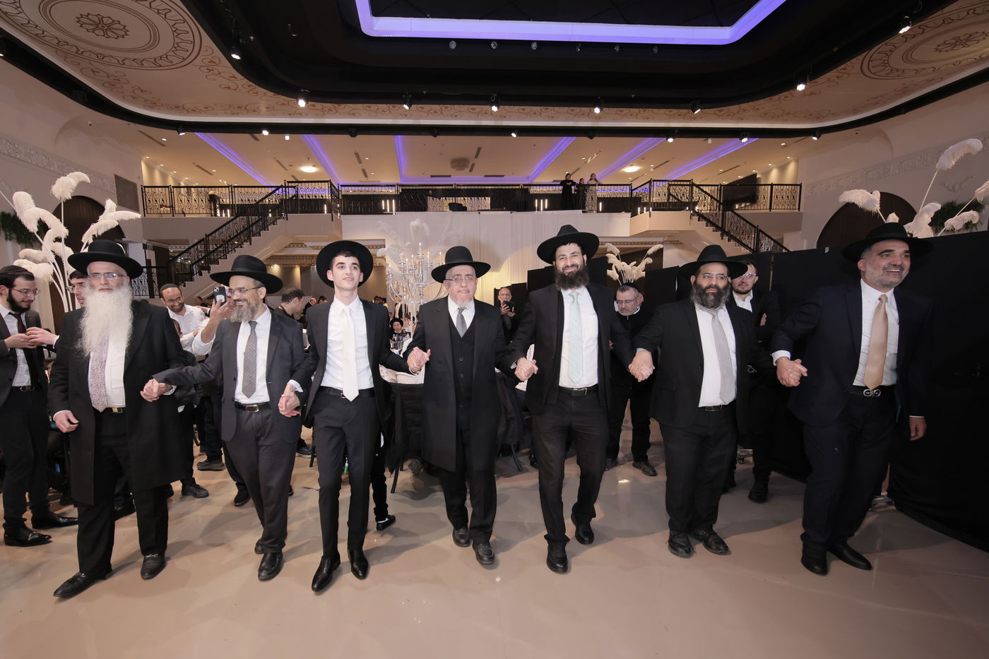 שמחת נישואי נכדת הגר"מ מאזוז 