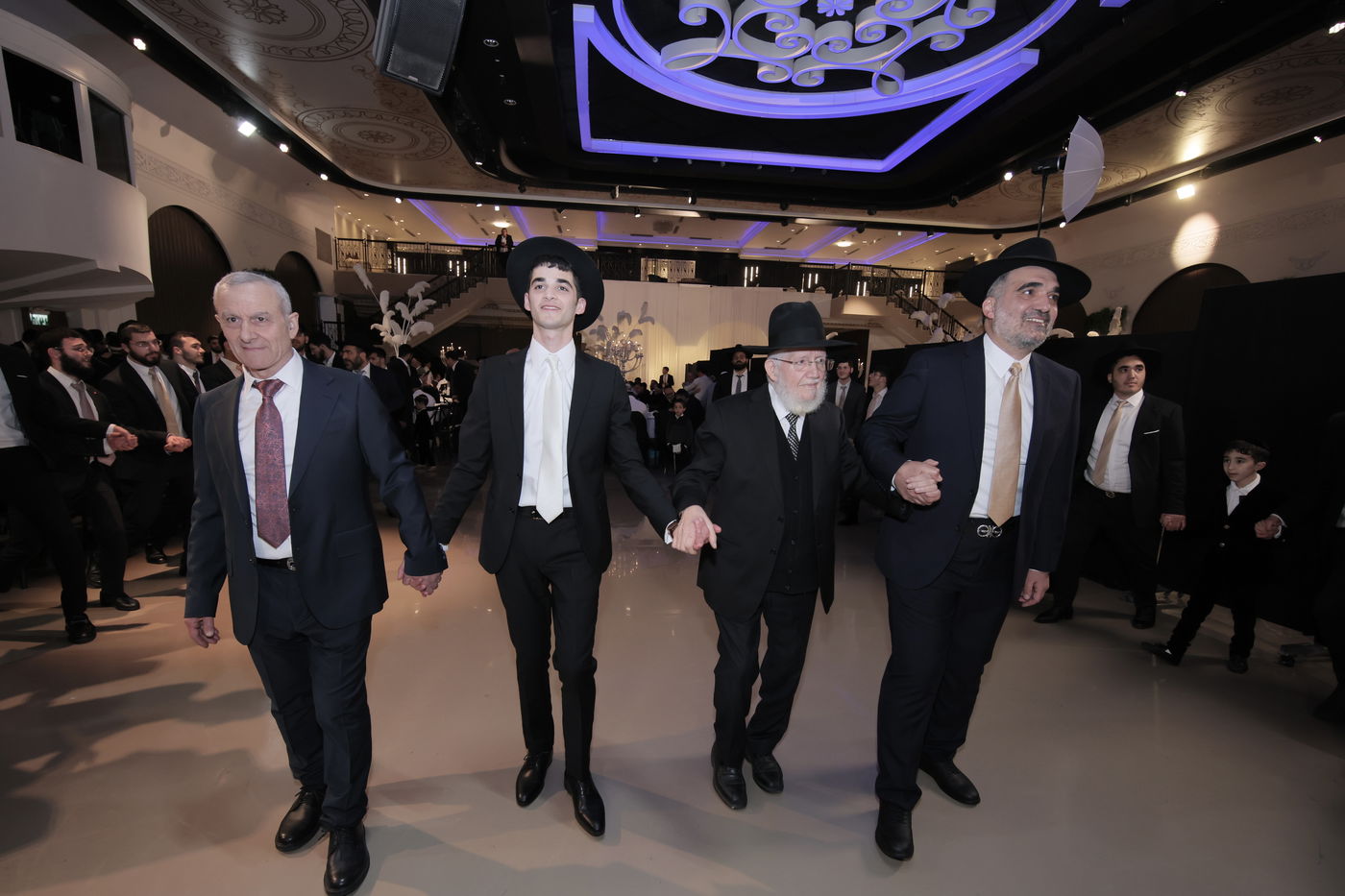 שמחת נישואי נכדת הגר"מ מאזוז 