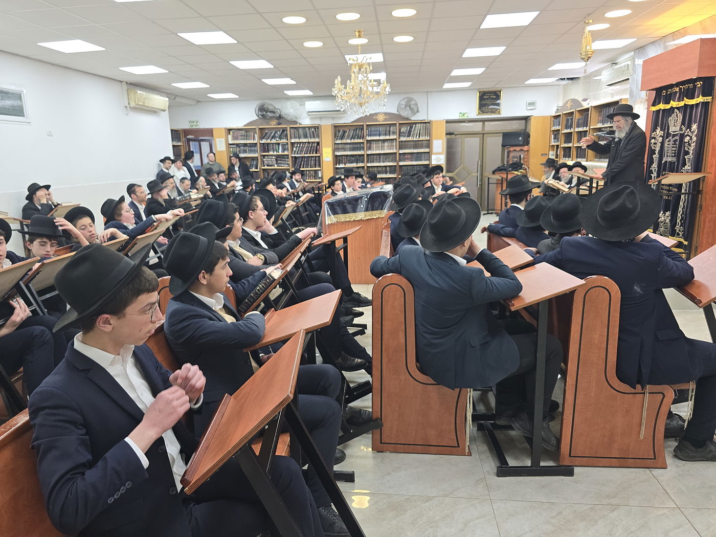 הגר"ד כהן בשיחה בישיבת 'זכרון מאיר'