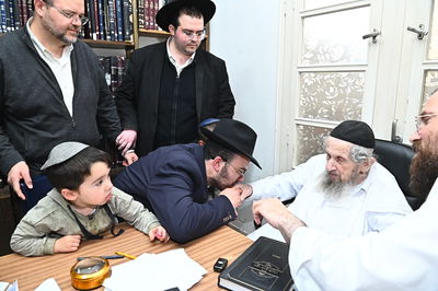 האברך דניאל פינטו בבתי גדולי ישראל