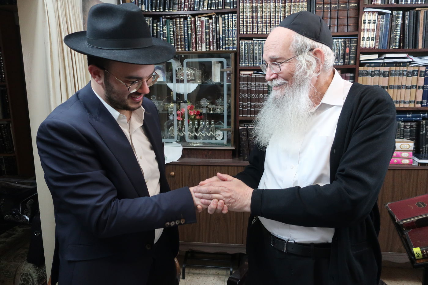 האברך דניאל פינטו בבתי גדולי ישראל