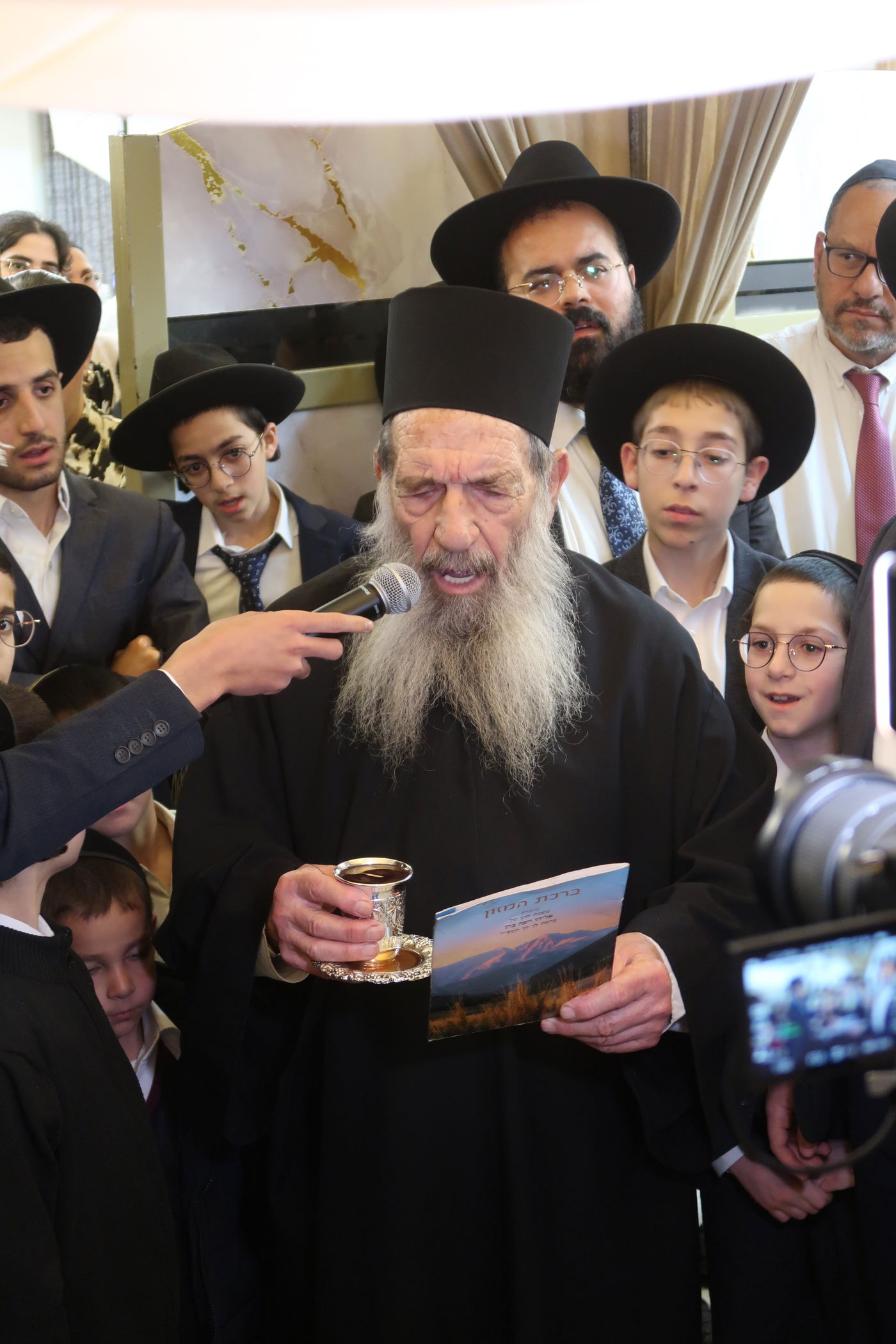 נישואי נכד הגאון רבי ניסים בן שמעון