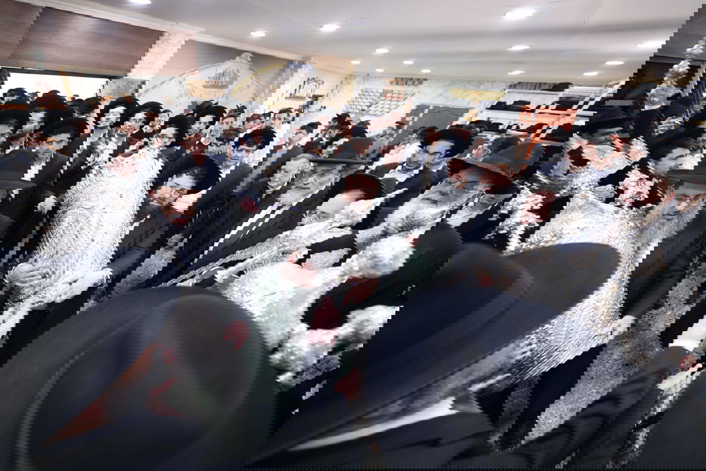 העברת ספרי התורה בישיבת 'באר יצחק – טלזסטון' 