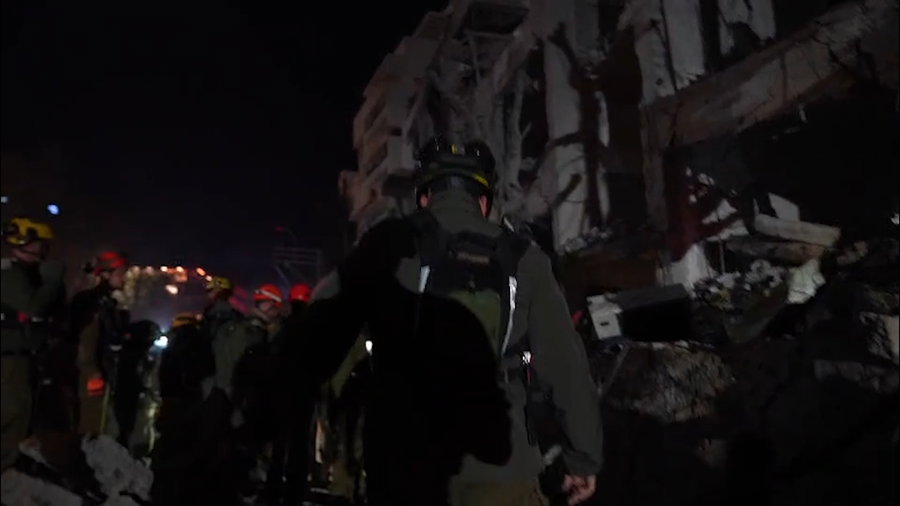 כוחות פיקוד העורף בזירת הנפילה בתל אביב