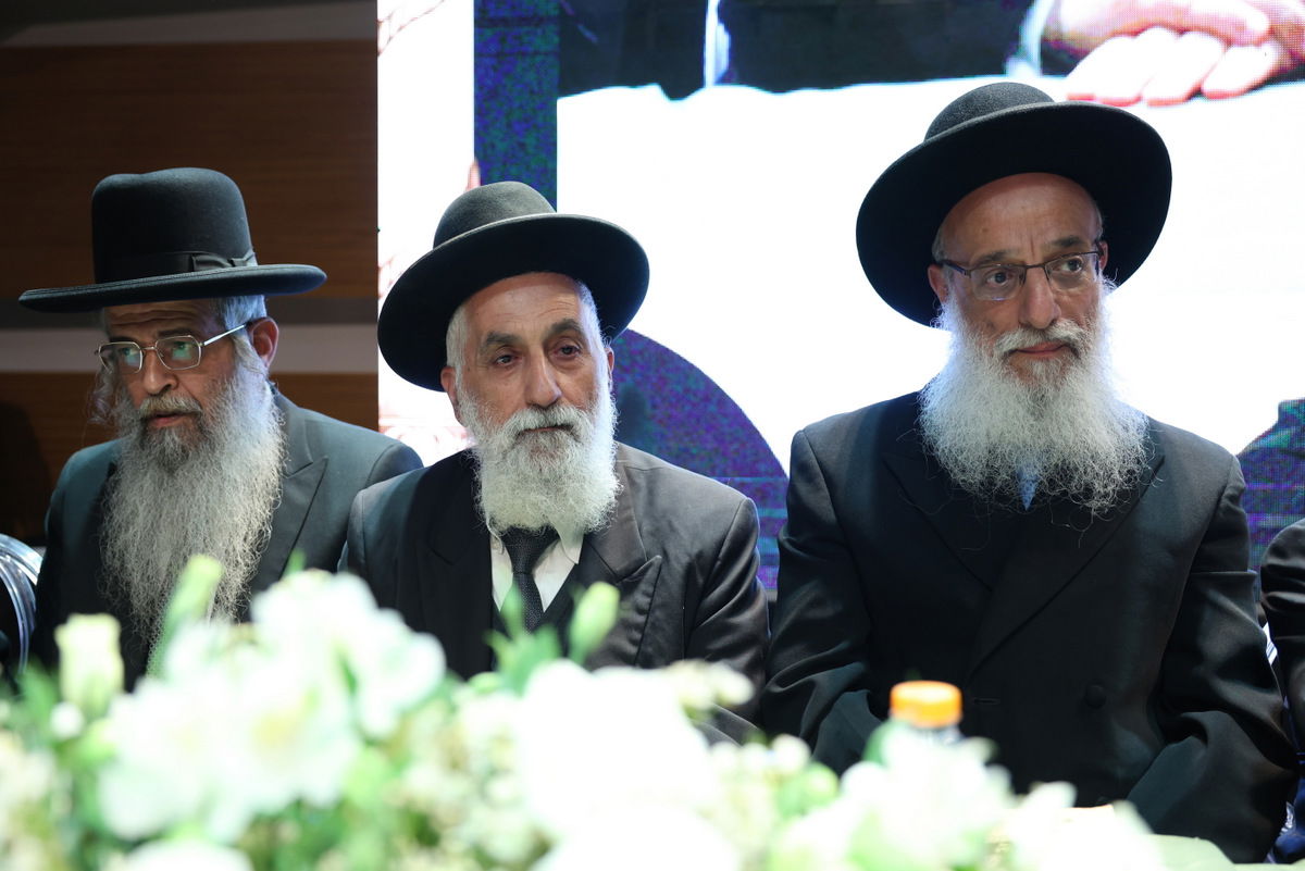 הכתרת הרב יחיאל בסיס לרבה של ראש העין