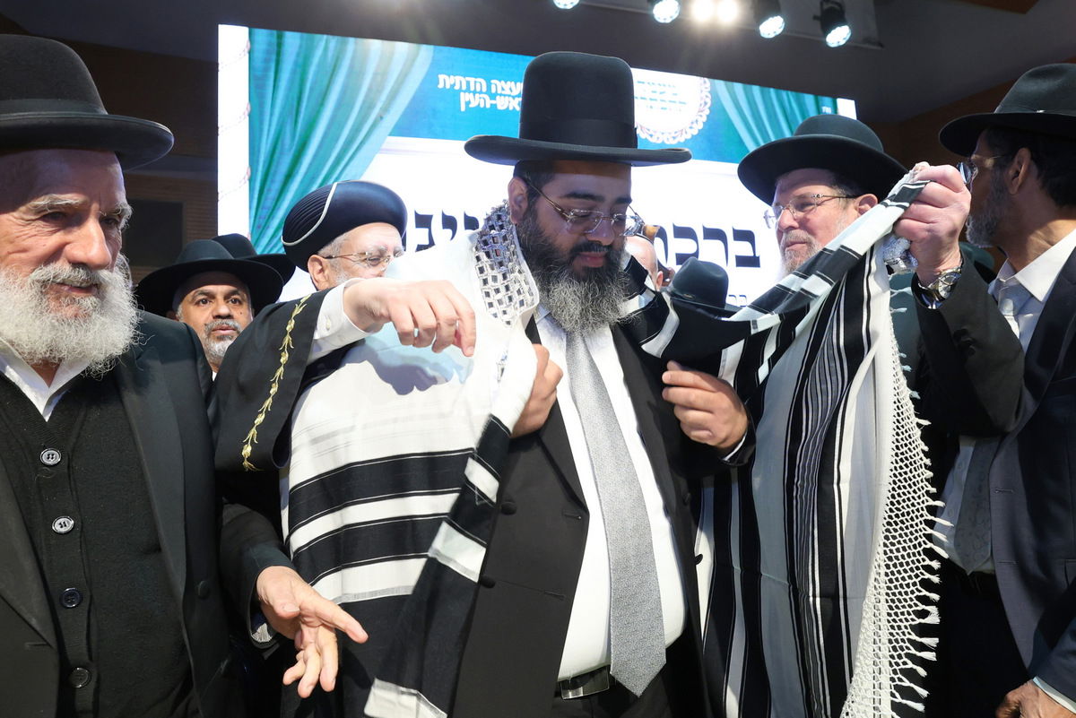 הכתרת הרב יחיאל בסיס לרבה של ראש העין