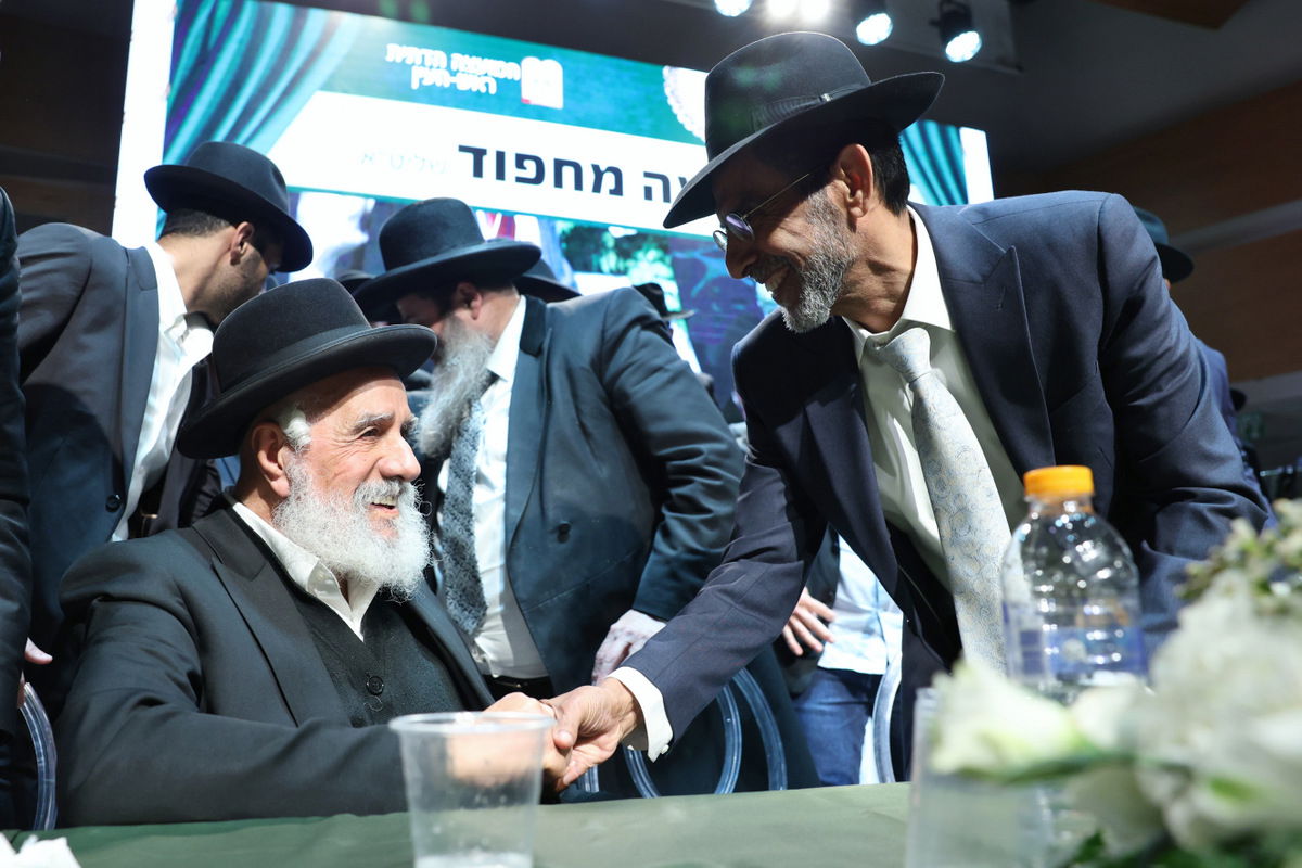 הכתרת הרב יחיאל בסיס לרבה של ראש העין