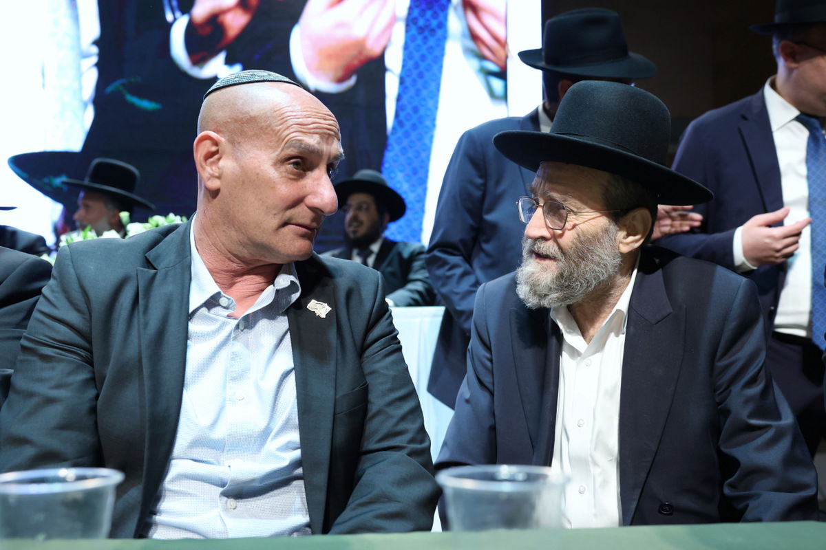 הכתרת הרב יחיאל בסיס לרבה של ראש העין