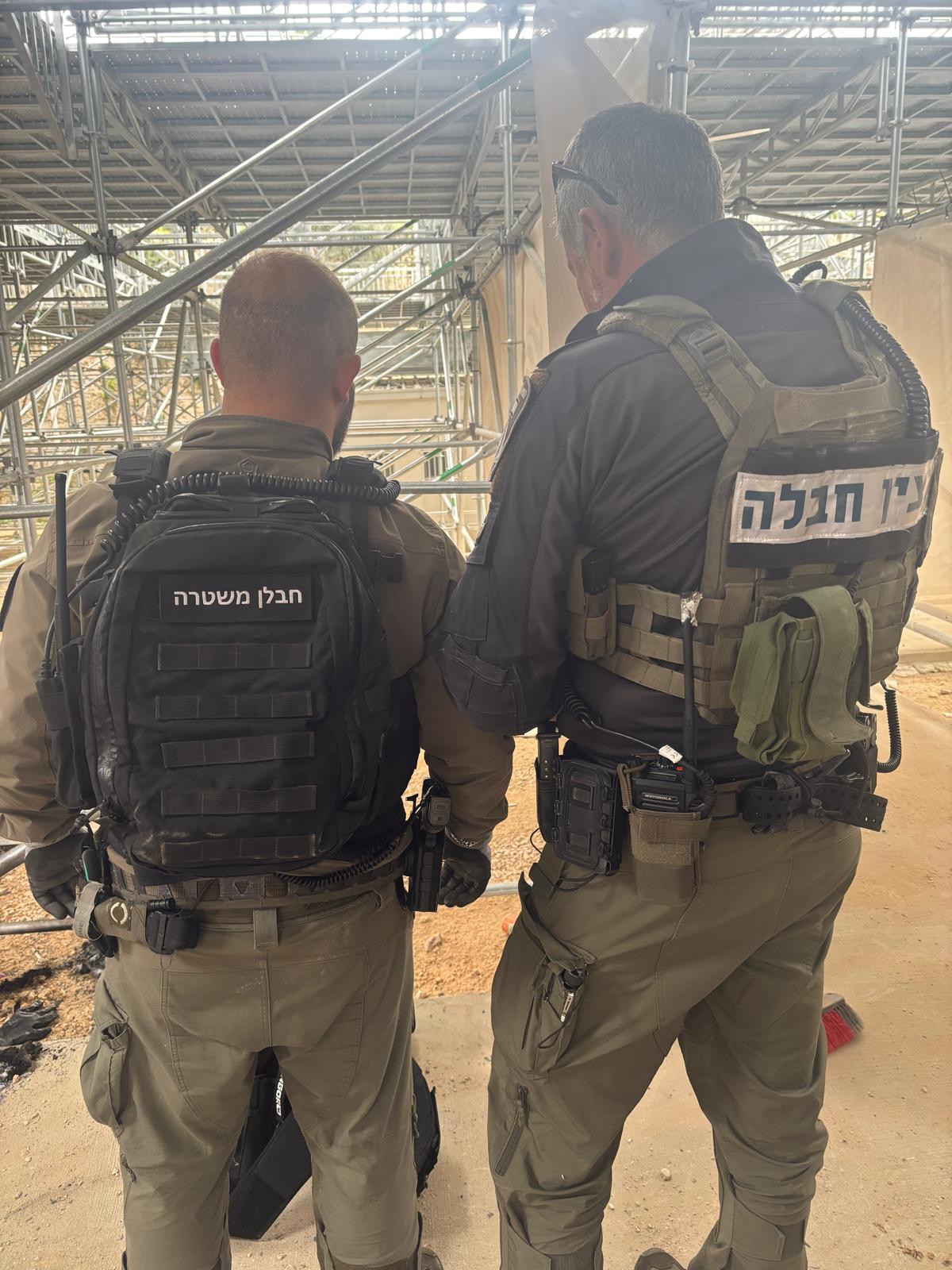 תיעוד: ראש קרב של טיל איראני נופל בעוצמה ליד המקומות הקדושים