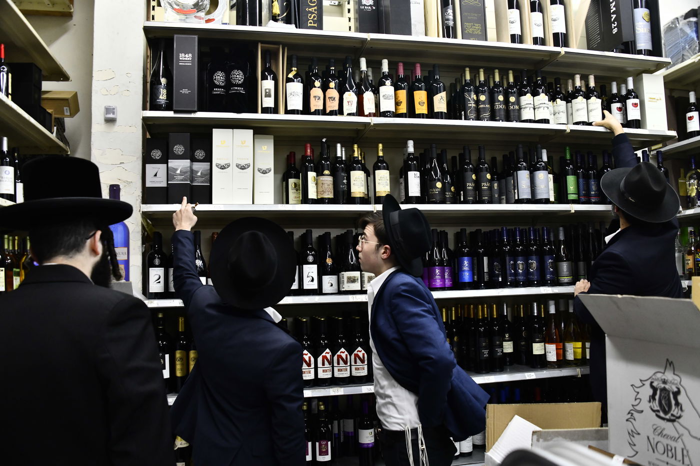 אווירת ערב פורים בבני ברק