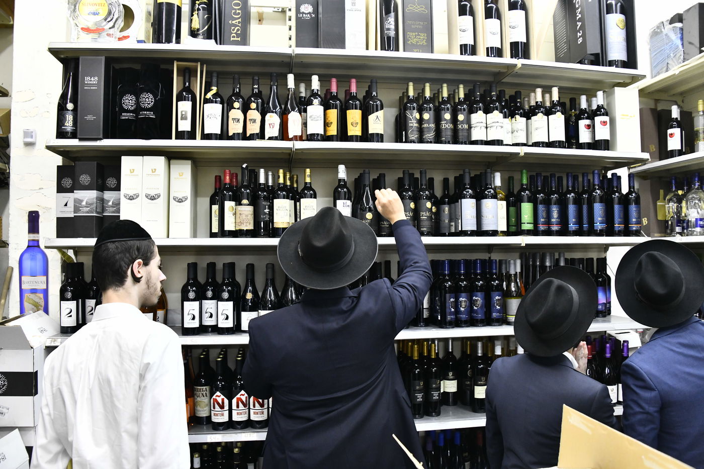 אווירת ערב פורים בבני ברק