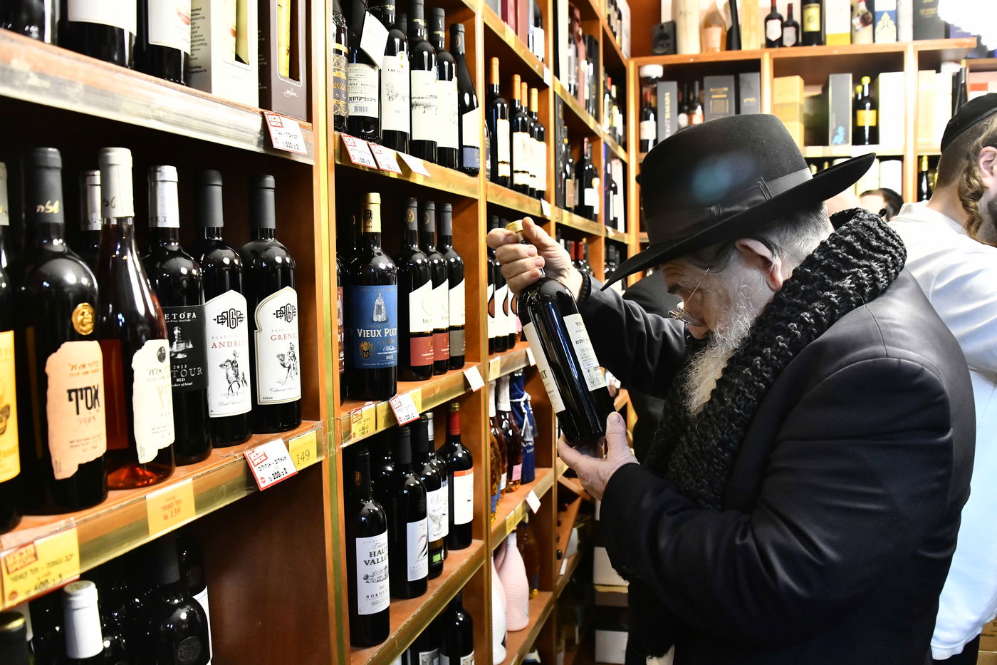 אווירת ערב פורים בבני ברק