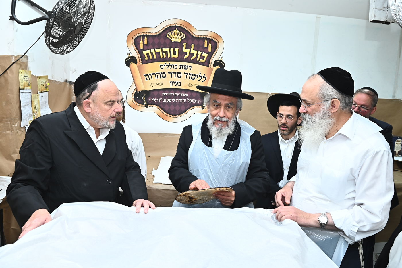 הגר"י רצאבי באפיית מצות