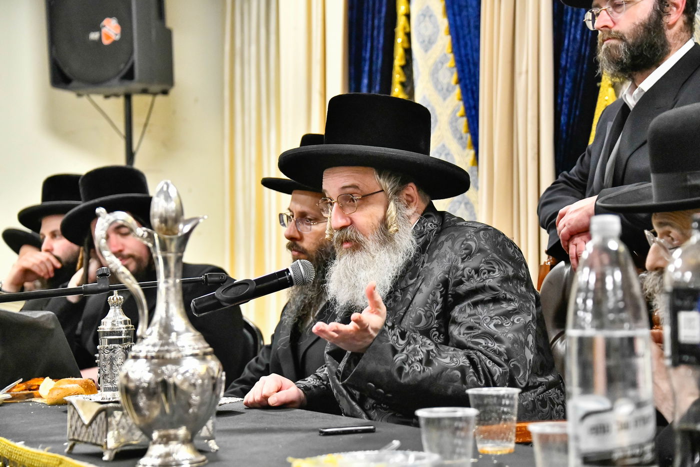 מעמד כבוד התורה בזוטשקא אמסנא