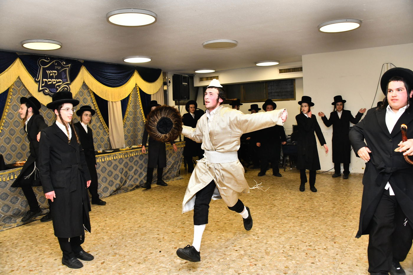 מעמד כבוד התורה בזוטשקא אמסנא