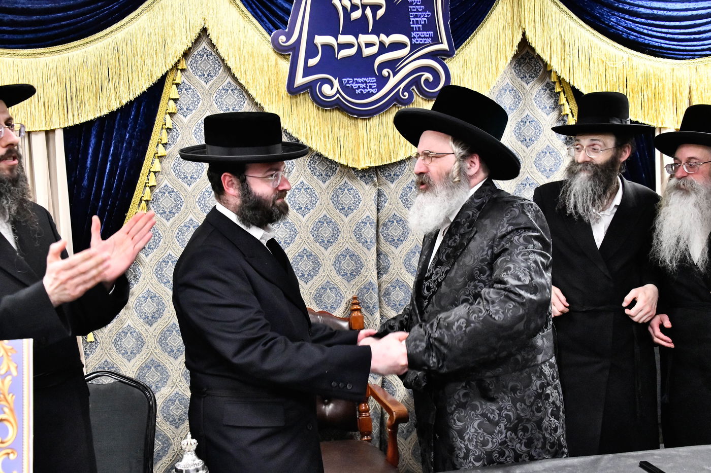 מעמד כבוד התורה בזוטשקא אמסנא