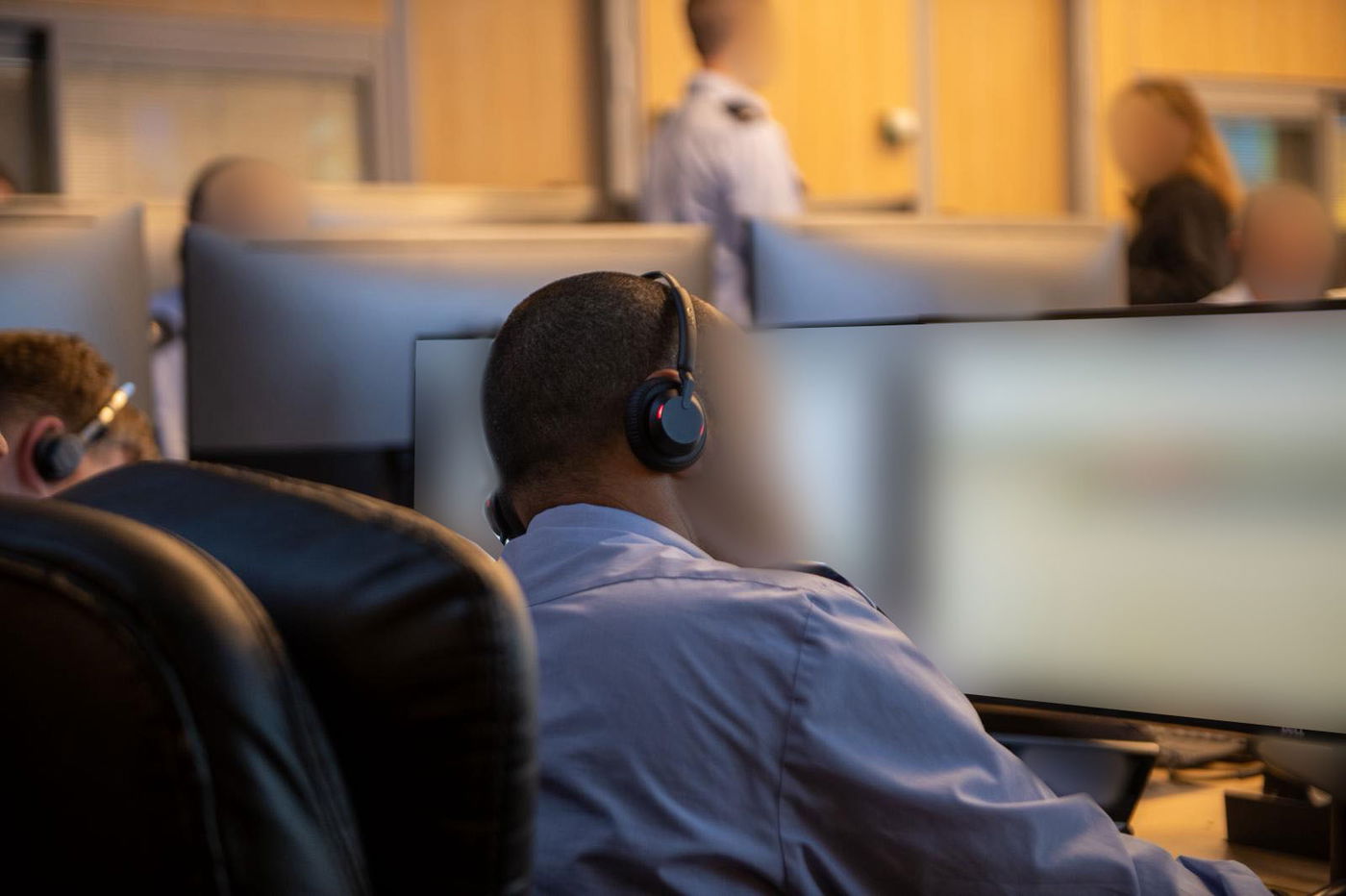 פקד חיל האוויר מפקד על מבצע ׳שאגת הארי׳ מבור חיל האויר