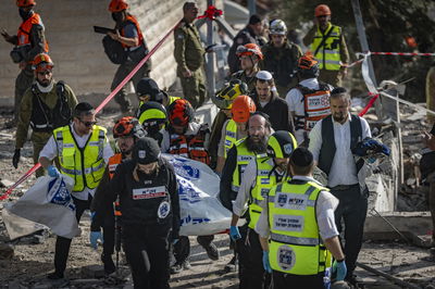 חילוץ הגופות מזירת האסון בבית שמש, אתמול