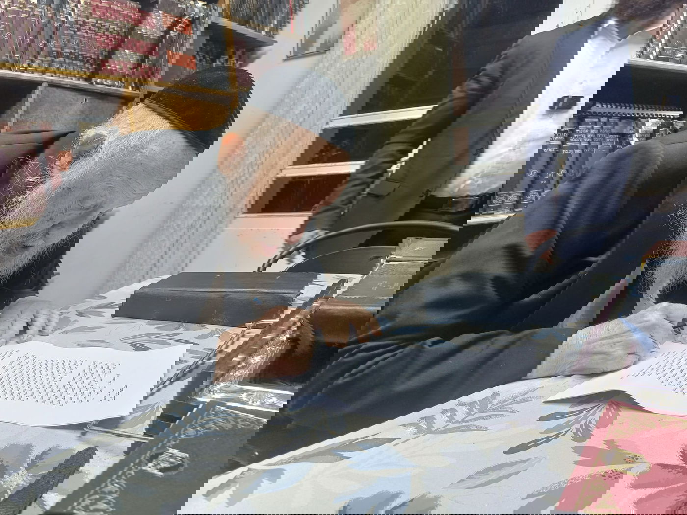 הגרב"ד פוברסקי חותם על המכתב