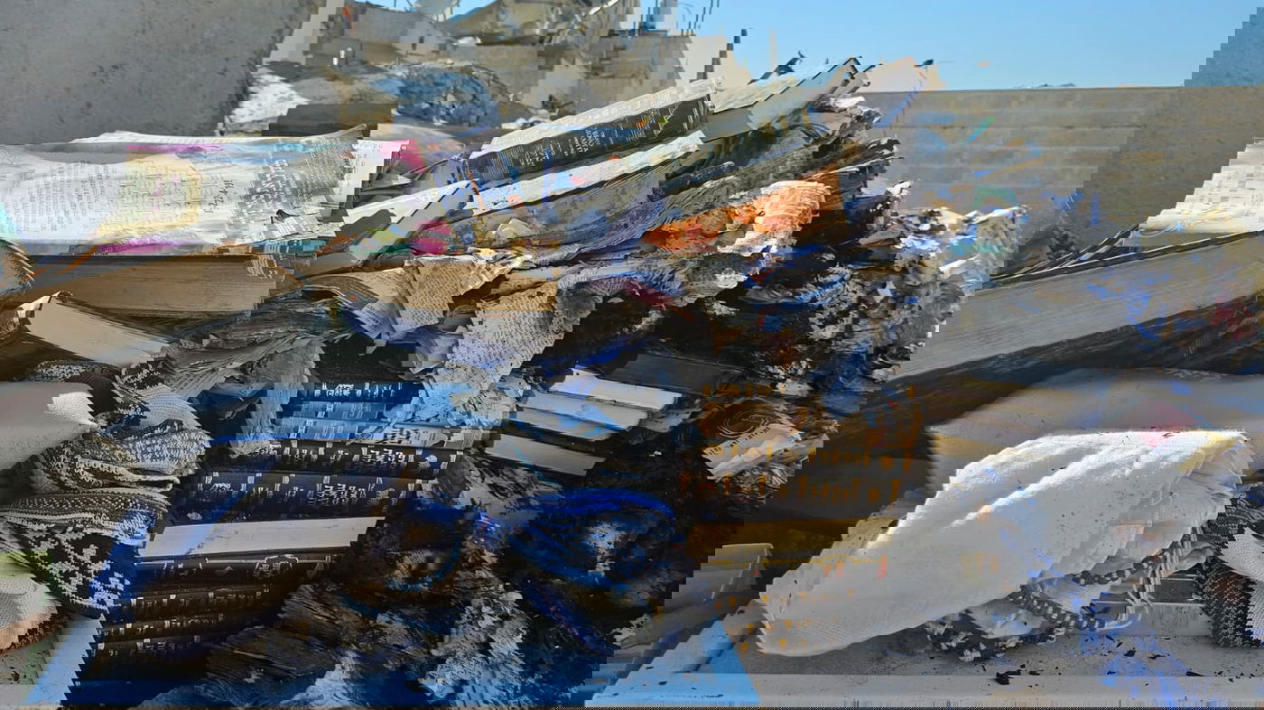 הנשיא הרצוג בזירת הנפילה בבית שמש