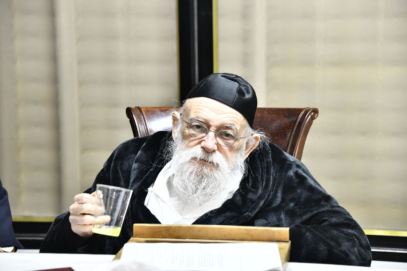 הגר"מ גריינמן במסירת השיעור