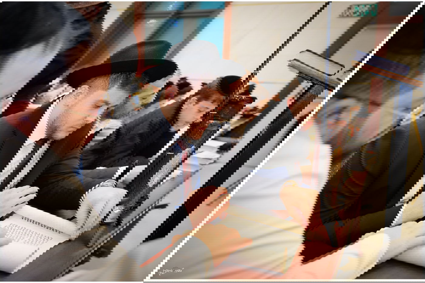 הגאון הרב יגאל כהן בקריאת המגילה