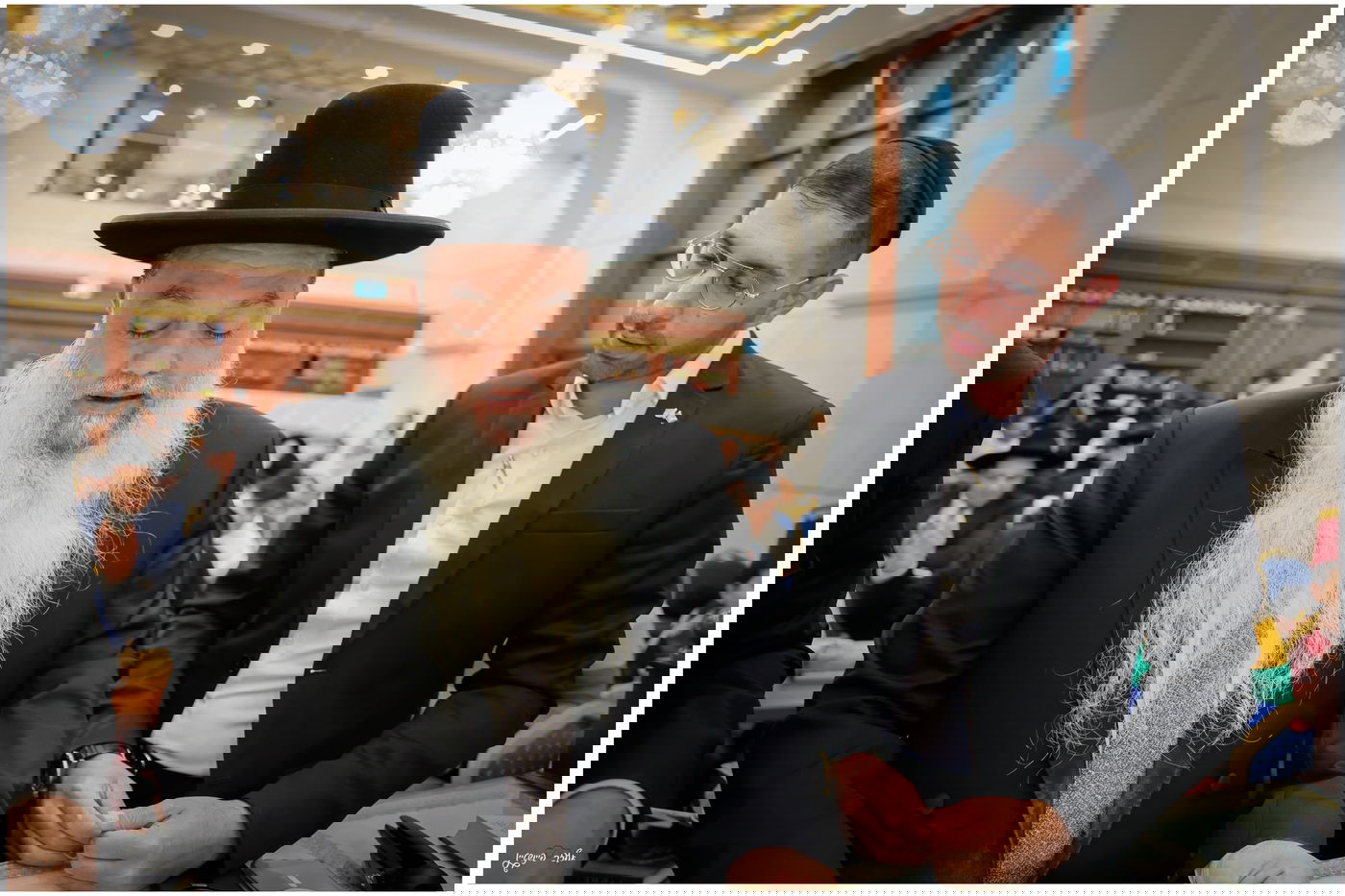 הגאון הרב יגאל כהן בקריאת המגילה