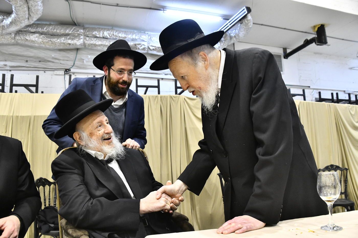 שמחת נישואי נכד הגרב"ד פוברסקי