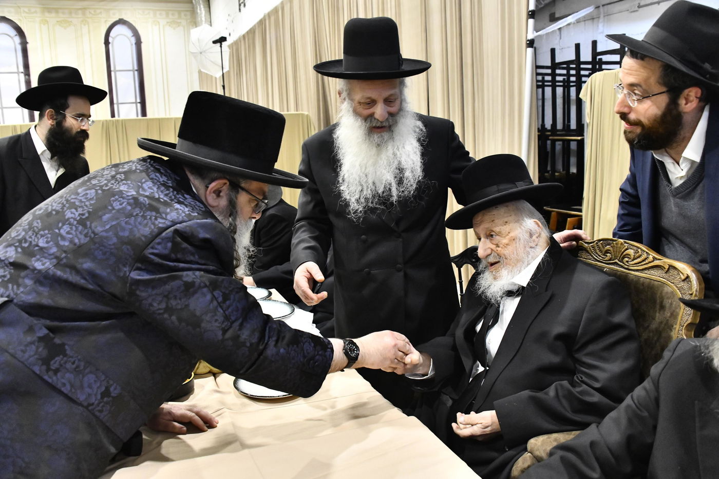 שמחת נישואי נכד הגרב"ד פוברסקי